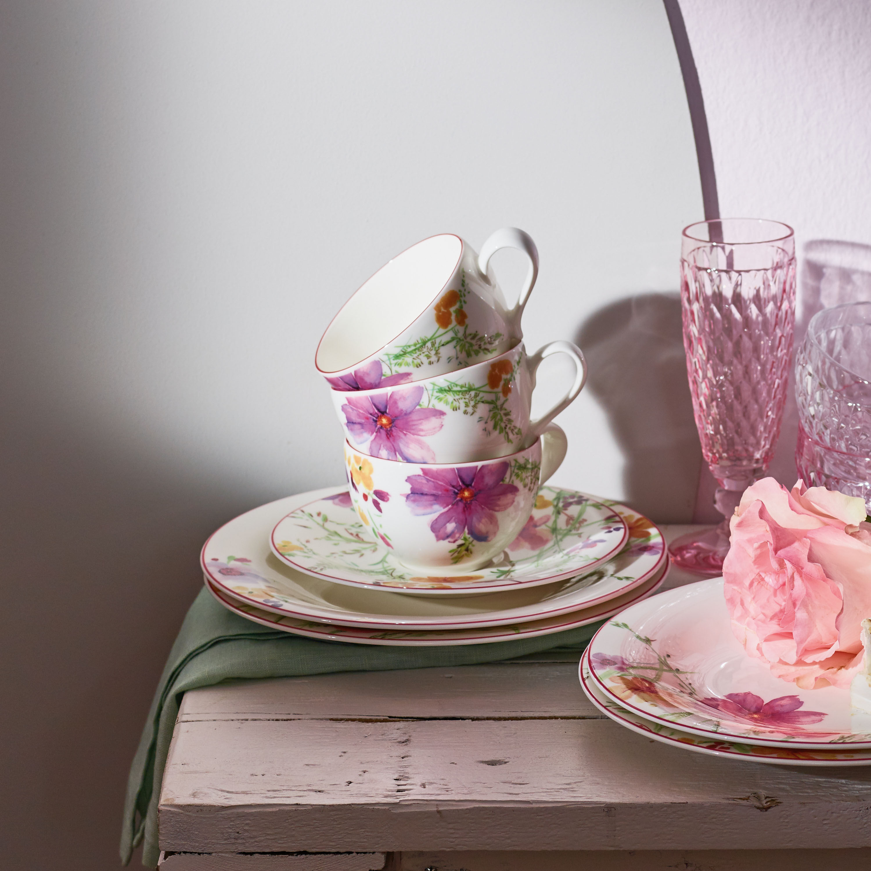 Mariefleur Cappuccino cup Multi-colored, 9.9 oz, Premium Porcelain
