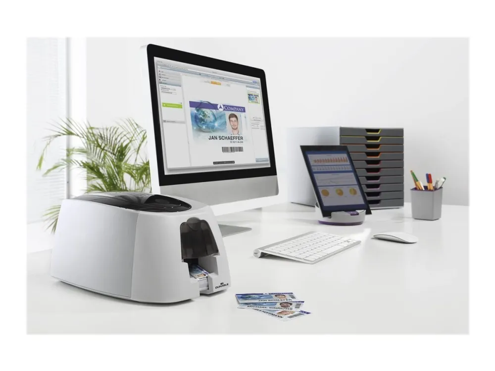 DURABLE DURACARD ID 300 - Plastikkortprinter - farve - blæksubliminering/termisk transfer - CR-80 Card (85.6 x 54 mm) - 260 x 300 dpi - op til 325 kort/time (mono) / op til 95 kort/time (farve) - kapacitet: 25 kort - USB 2.0