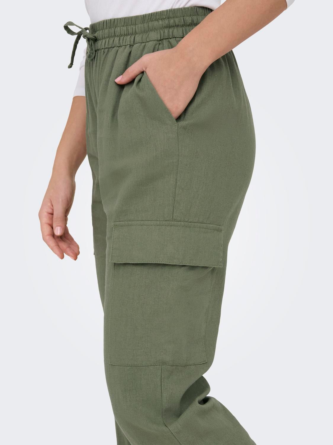 ONLCARO Mittlere Taille Cargo Schnitt Cargo-Hose Oil Green