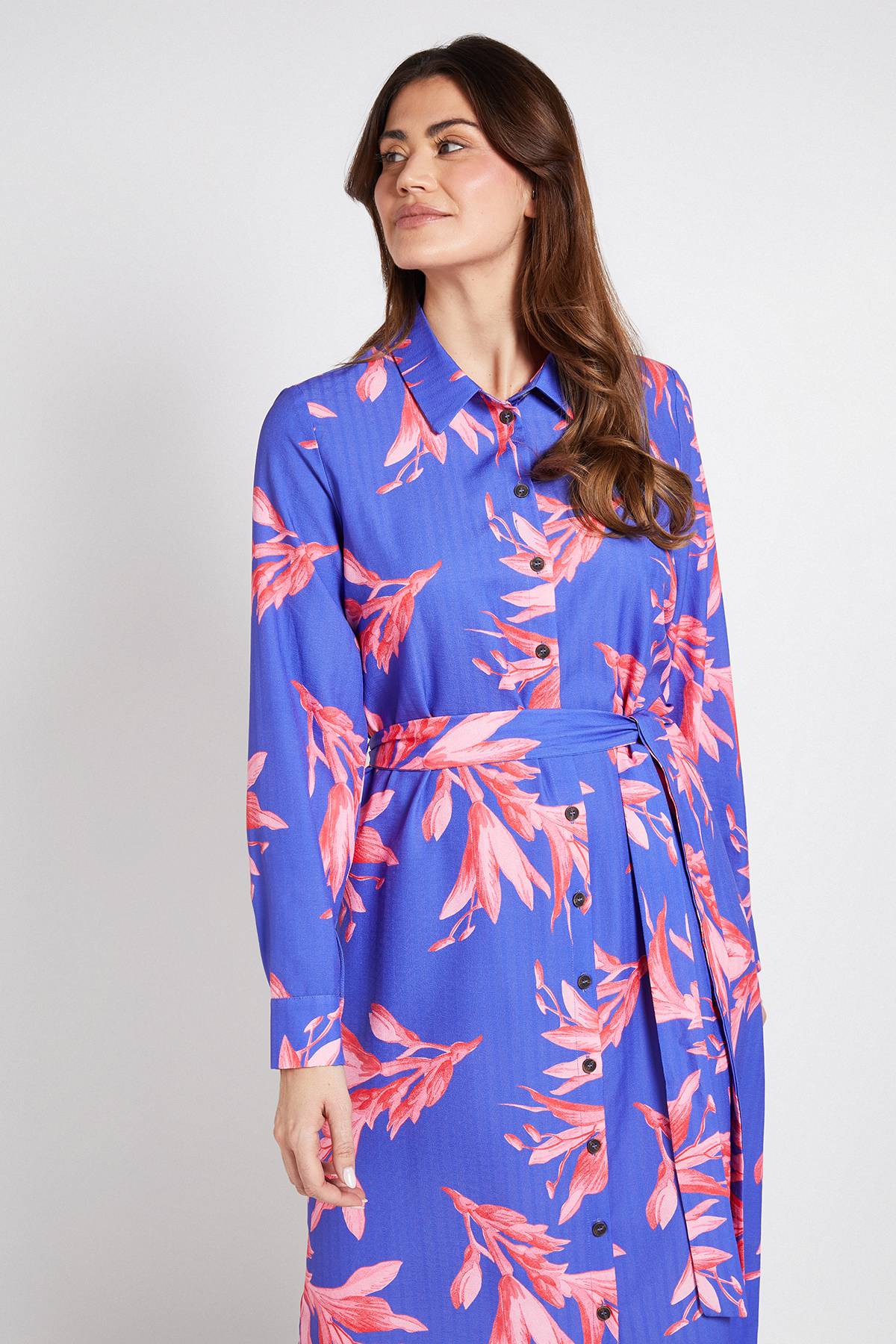 Wallis Robe Chemise À Fleurs Boutonnée Avec Col