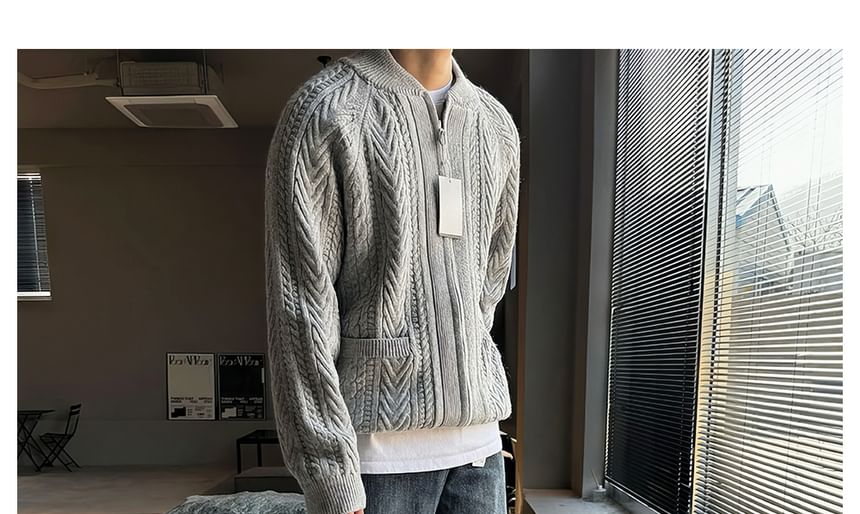 Okwano - Effen kabelgebreid vest met rits