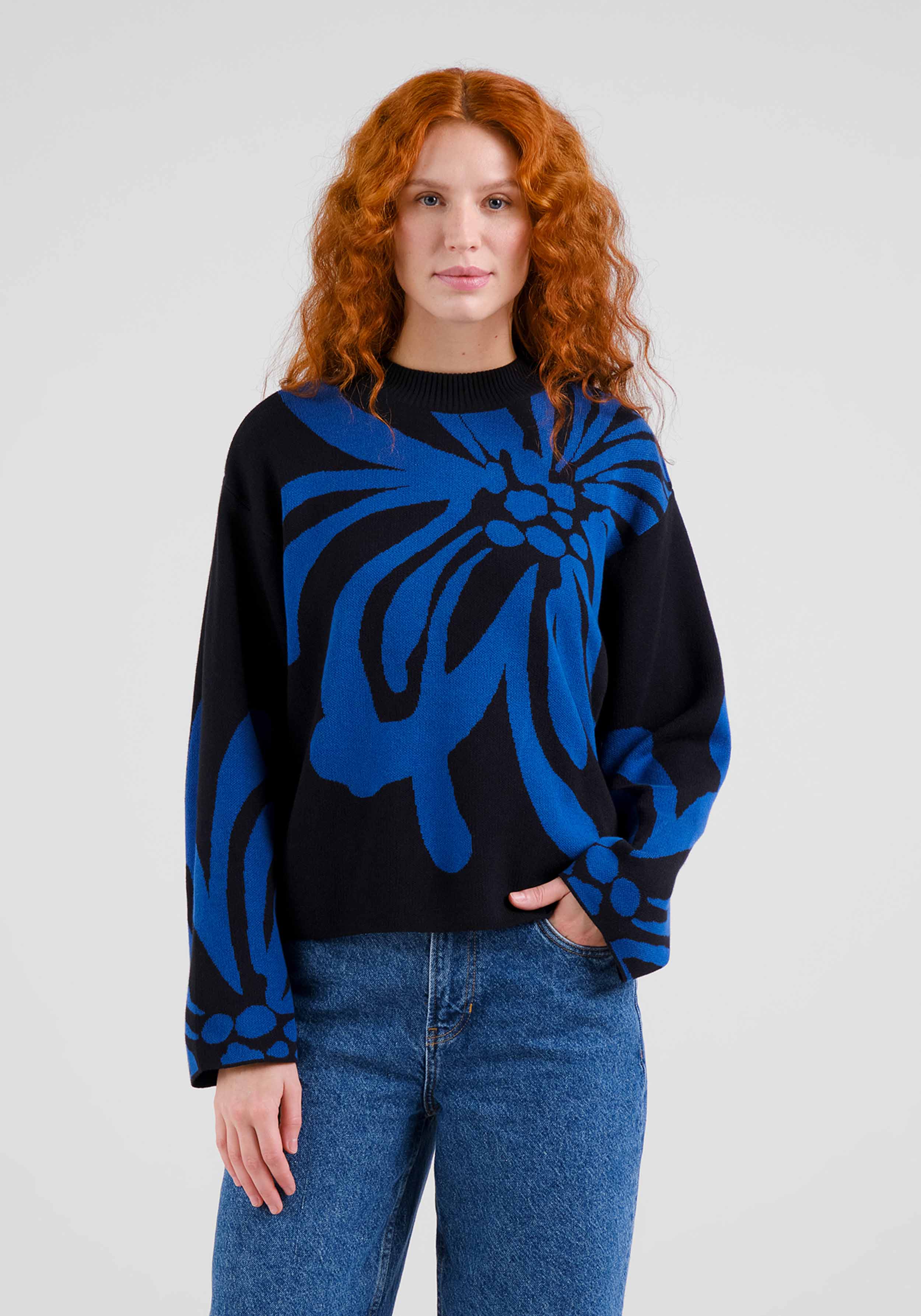 Dedicated Sweater Limhamn Big Flower Blue Limoges