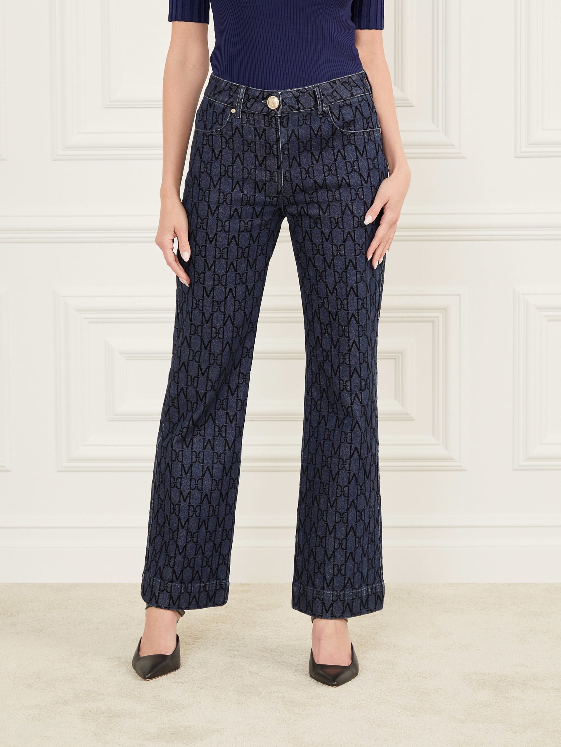 Calça jeans Bea com estampa de monograma