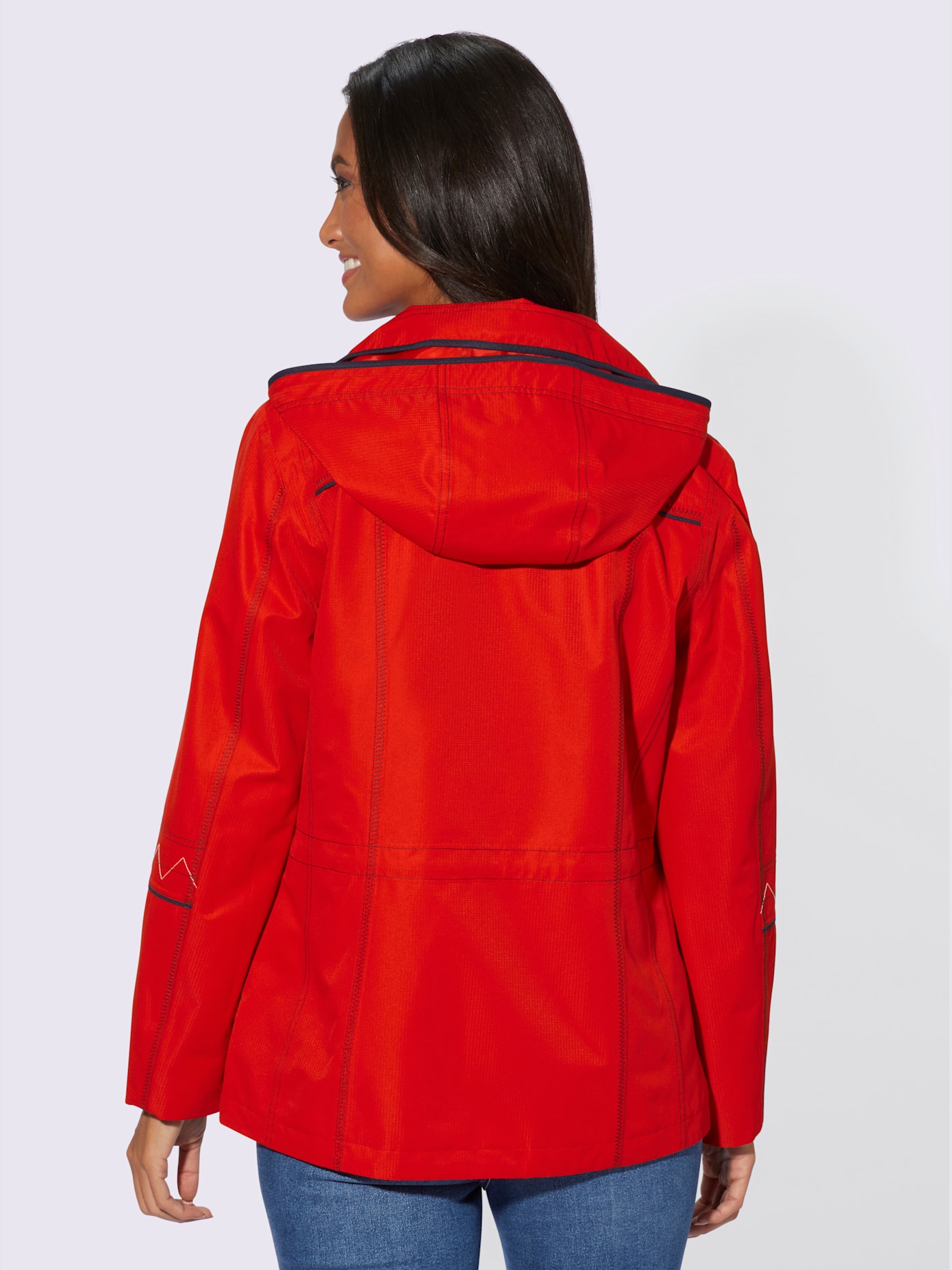 Veste d'extérieur idéal pour la mi-saison !