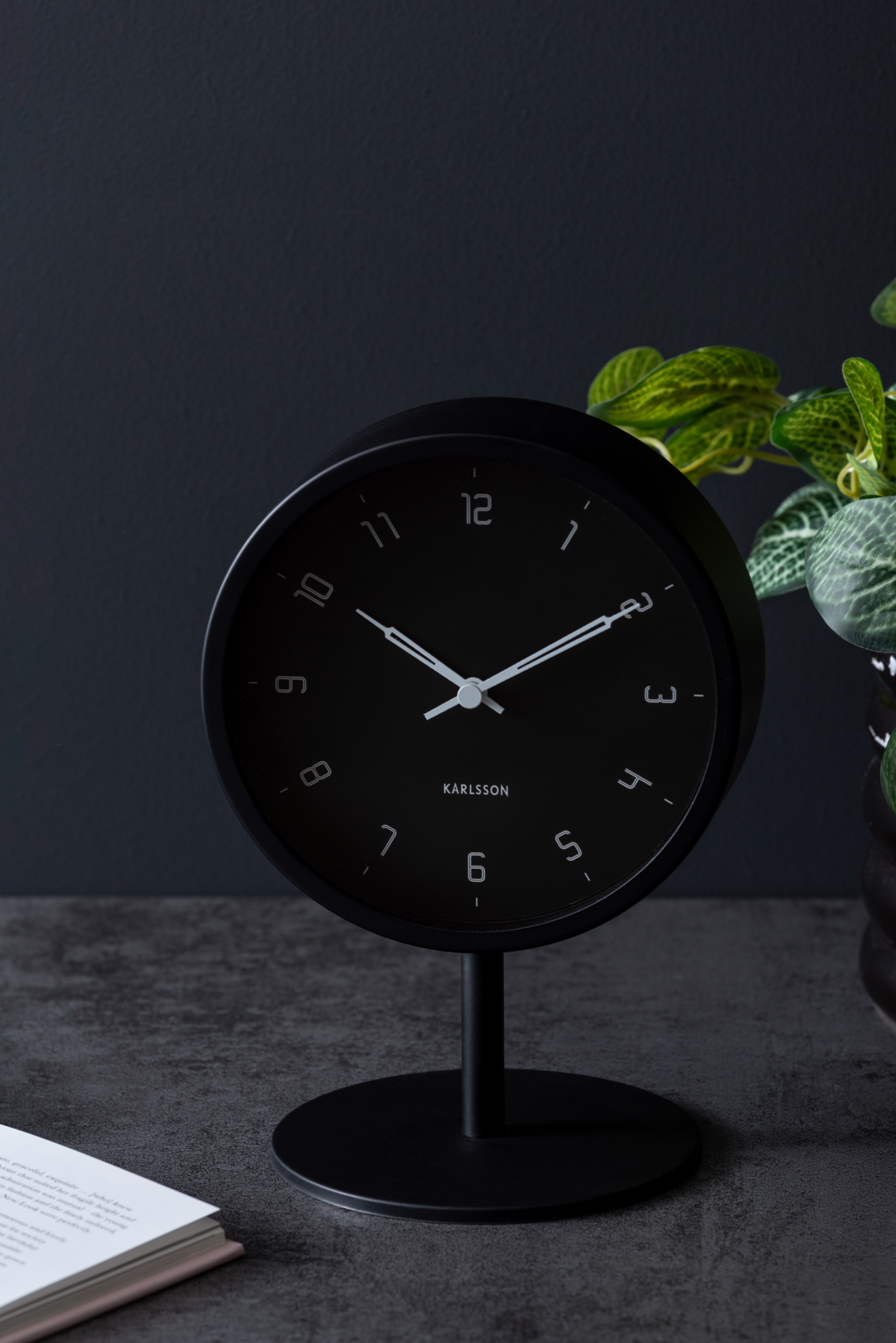 Table clock Stark iron matt black