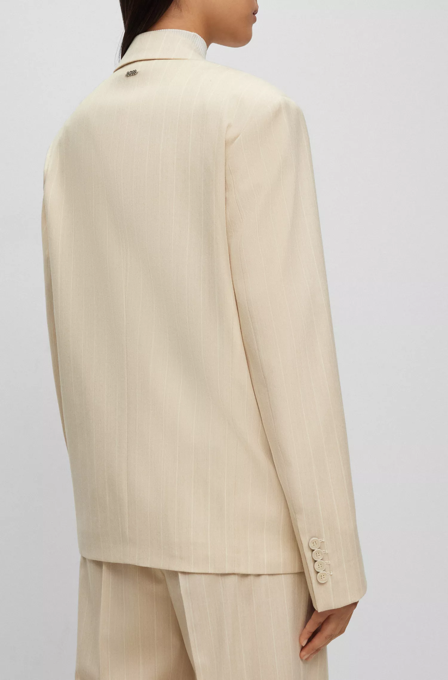 Jaqueta BOSS preta de modelagem oversized em flanela de lã elástica com risca de giz.