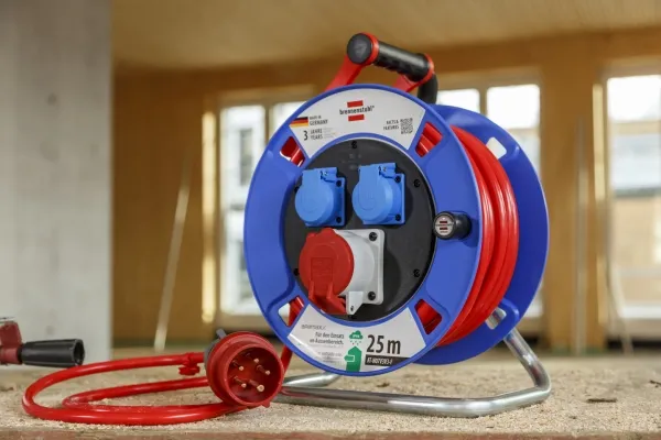 Brennenstuhl 1182770010, 25 m, Udendørs, IP44, Ridseresistent, Kuldebestandig, Oliebestandig, UV-resistent, Plast, Sort, Blå, Grå, Rød