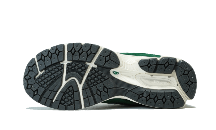 New Balance 2002R Suede Pack Forest Green - 48h Delivery