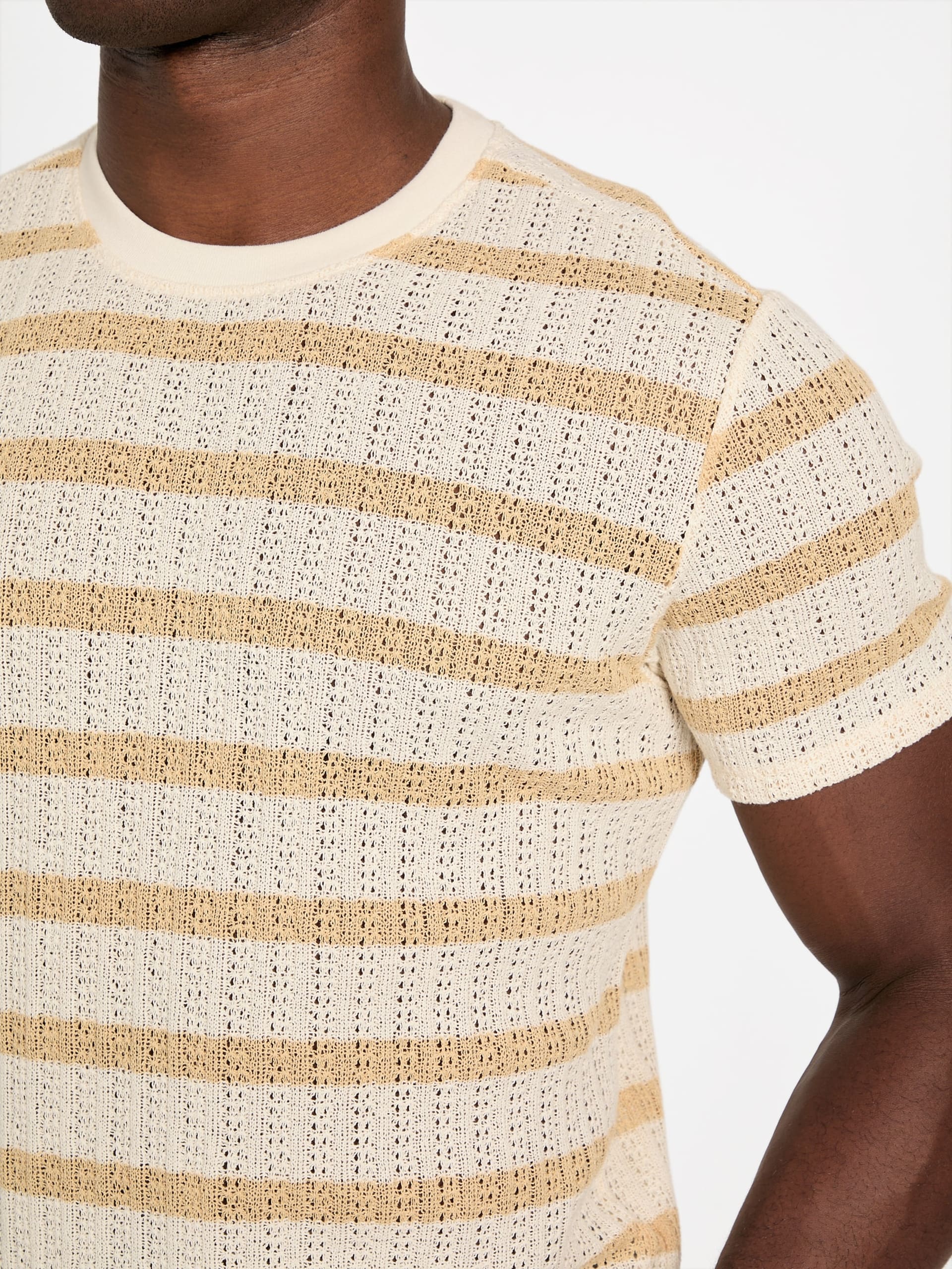 Camiseta Elon com textura e gola redonda