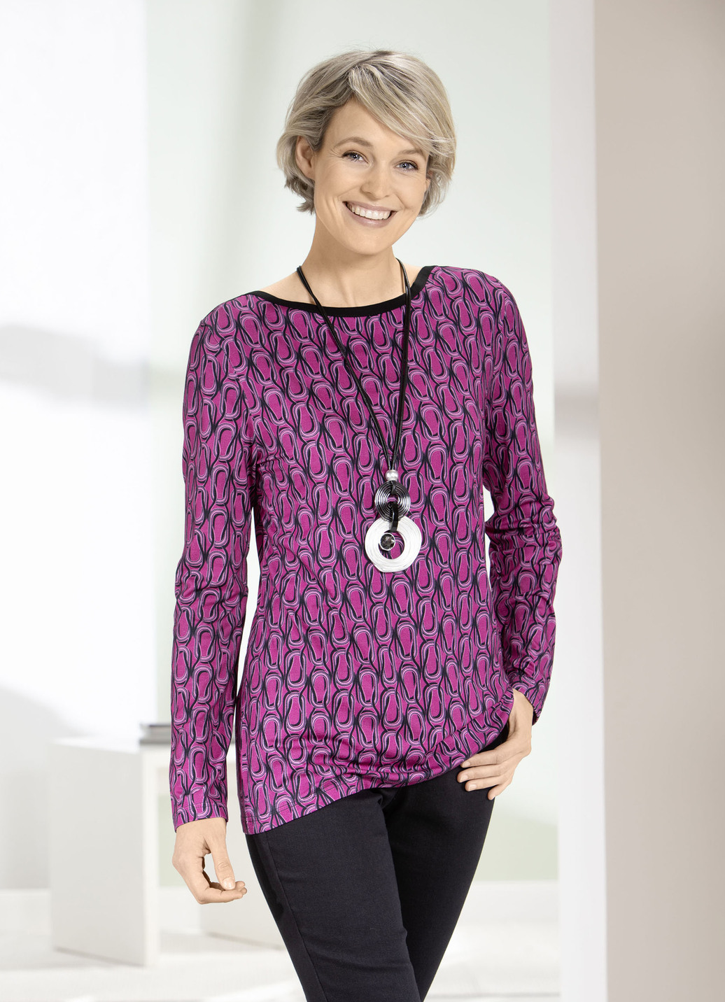 Shirt mit U-Boot-Ausschnitt