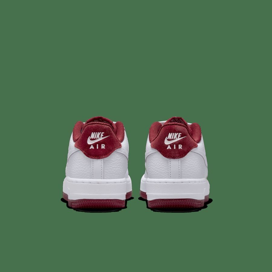 Nike Air Force 1 LV8