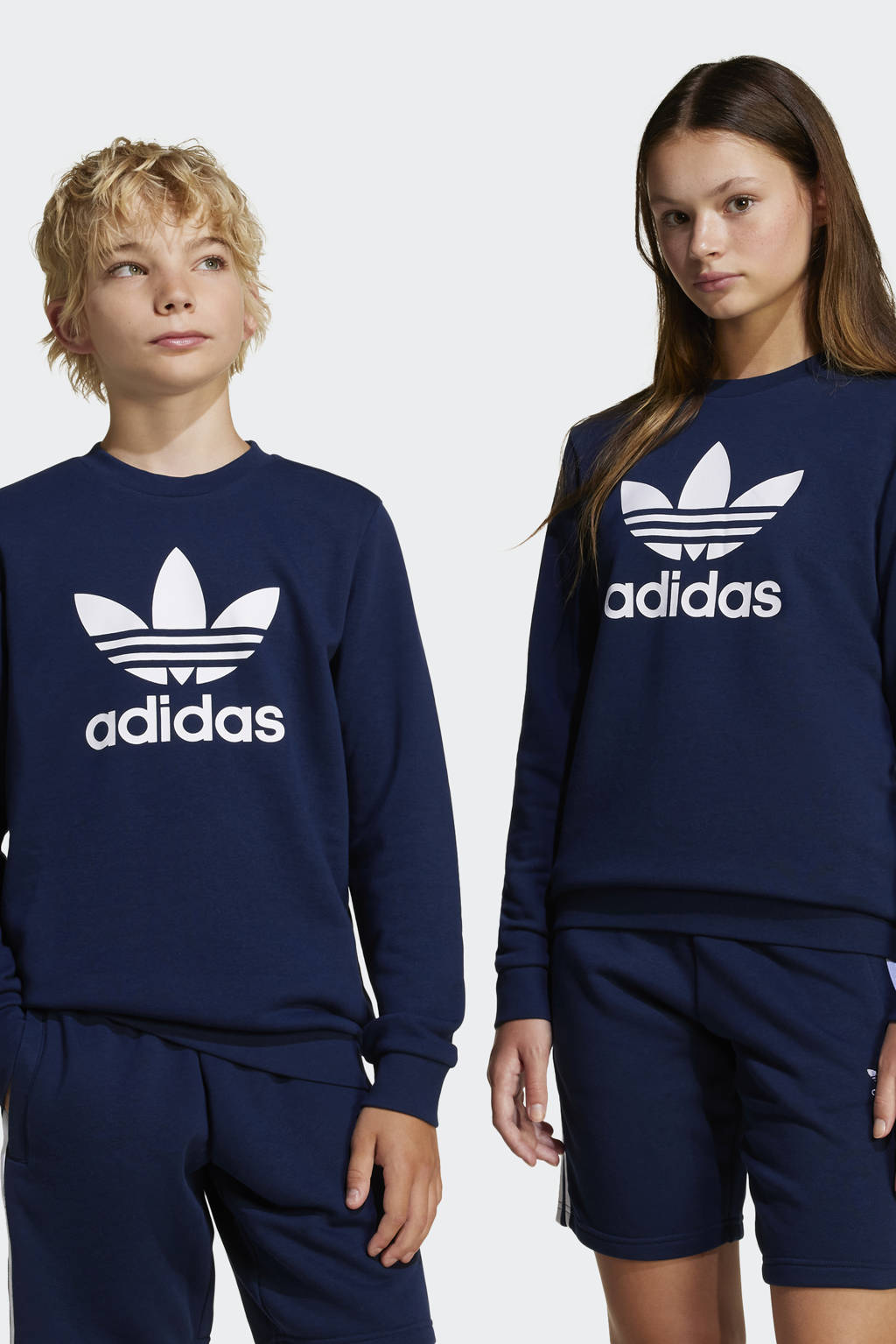 adidas sweater donkerblauw