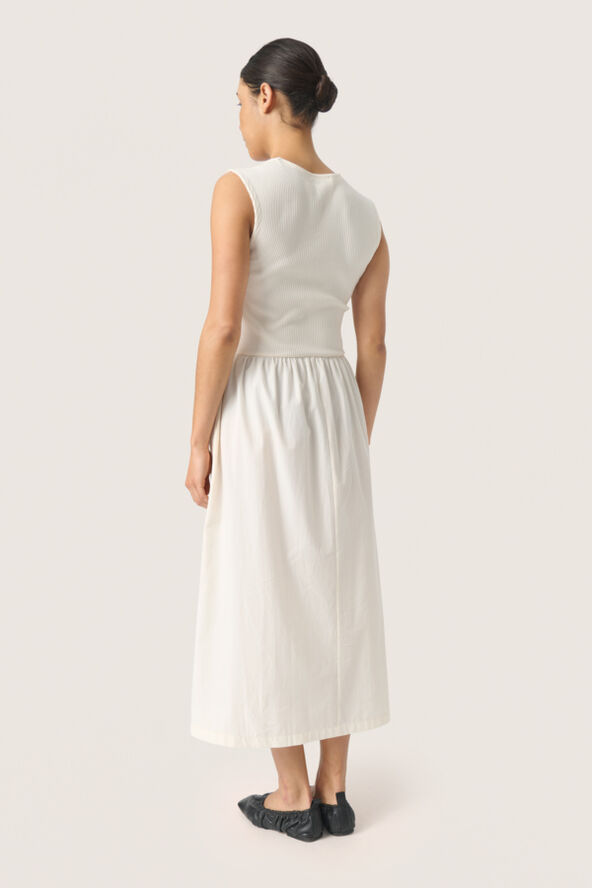 Soaked in Luxury SLSimone Phoebe Dress Whisper white