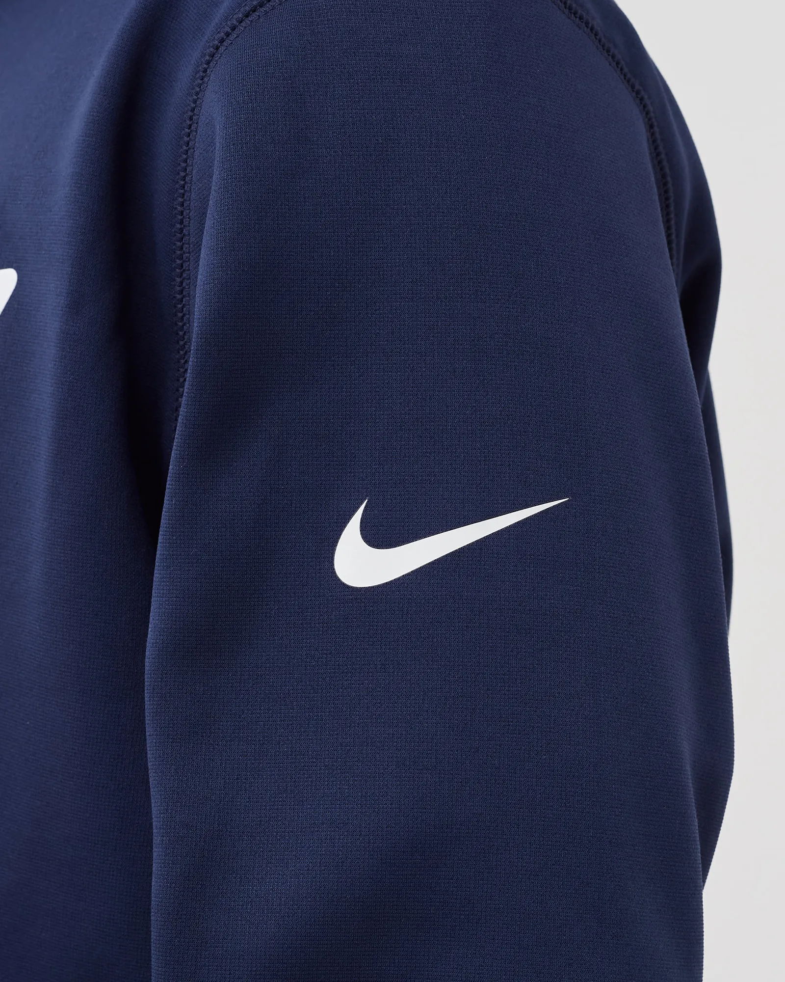 Nike Prime Logo Therma Hoodie New England Patriots