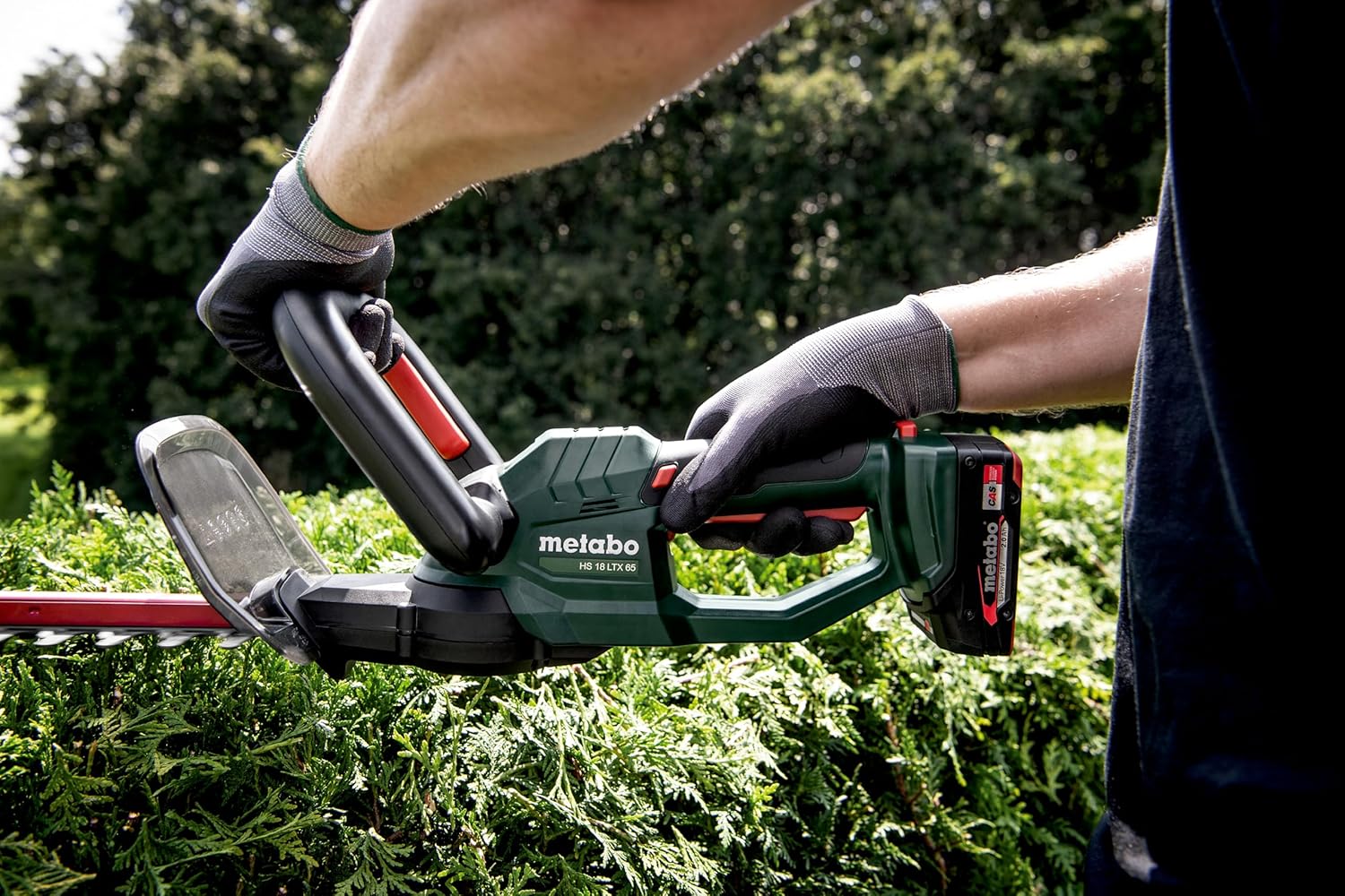 metabo Akku-Heckenschere HS 18 LTX 55 – 601718850 – 18 V – Leicht und leise – Elektrische Hecken- und Strauchschere – Ohne Akku und Ladegerät