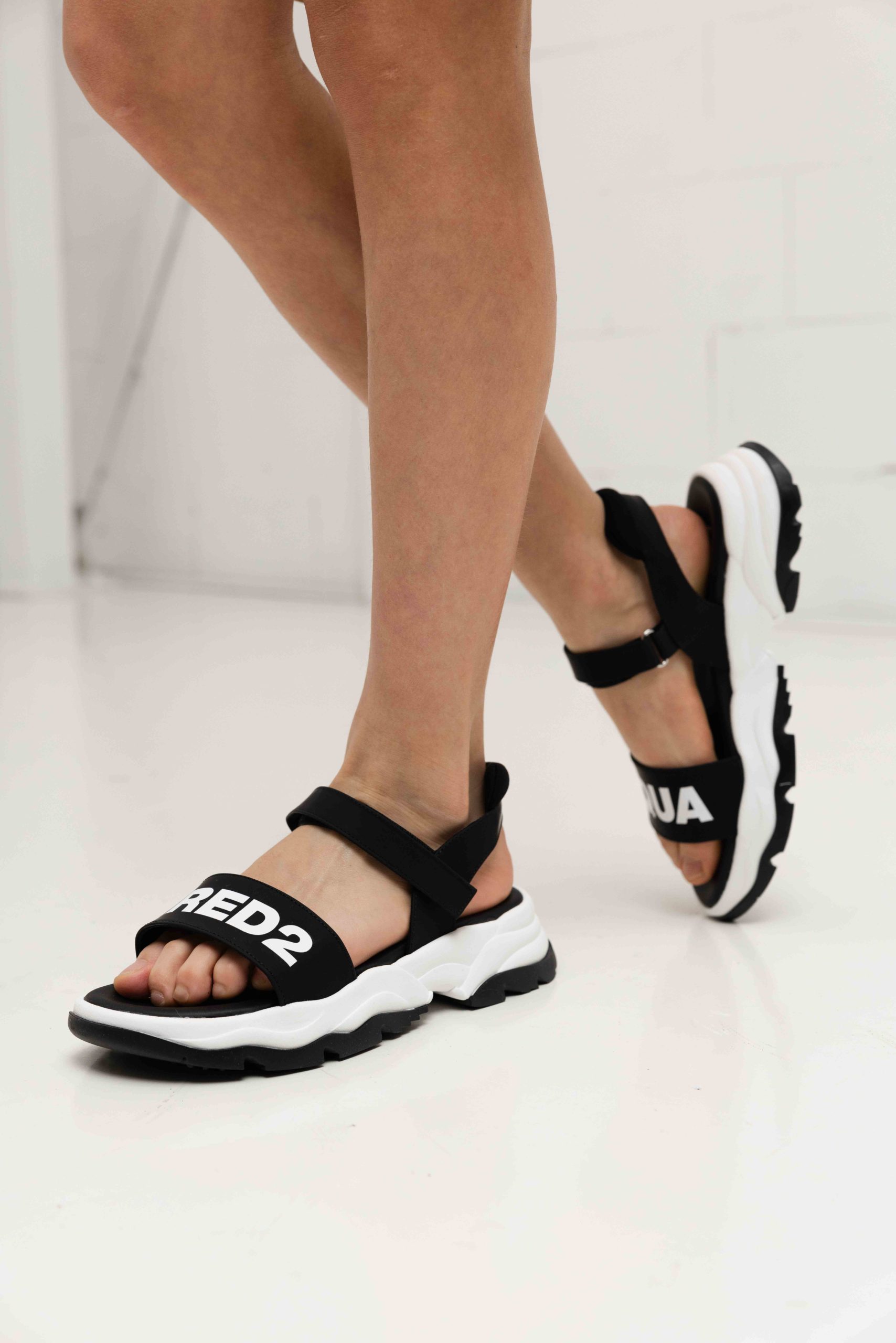Dsquared2 80178 02 Sandalen Kids Zwart
