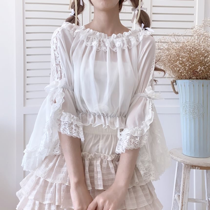 Pachelbel - Blouse met pofmouwen en kant en ruches