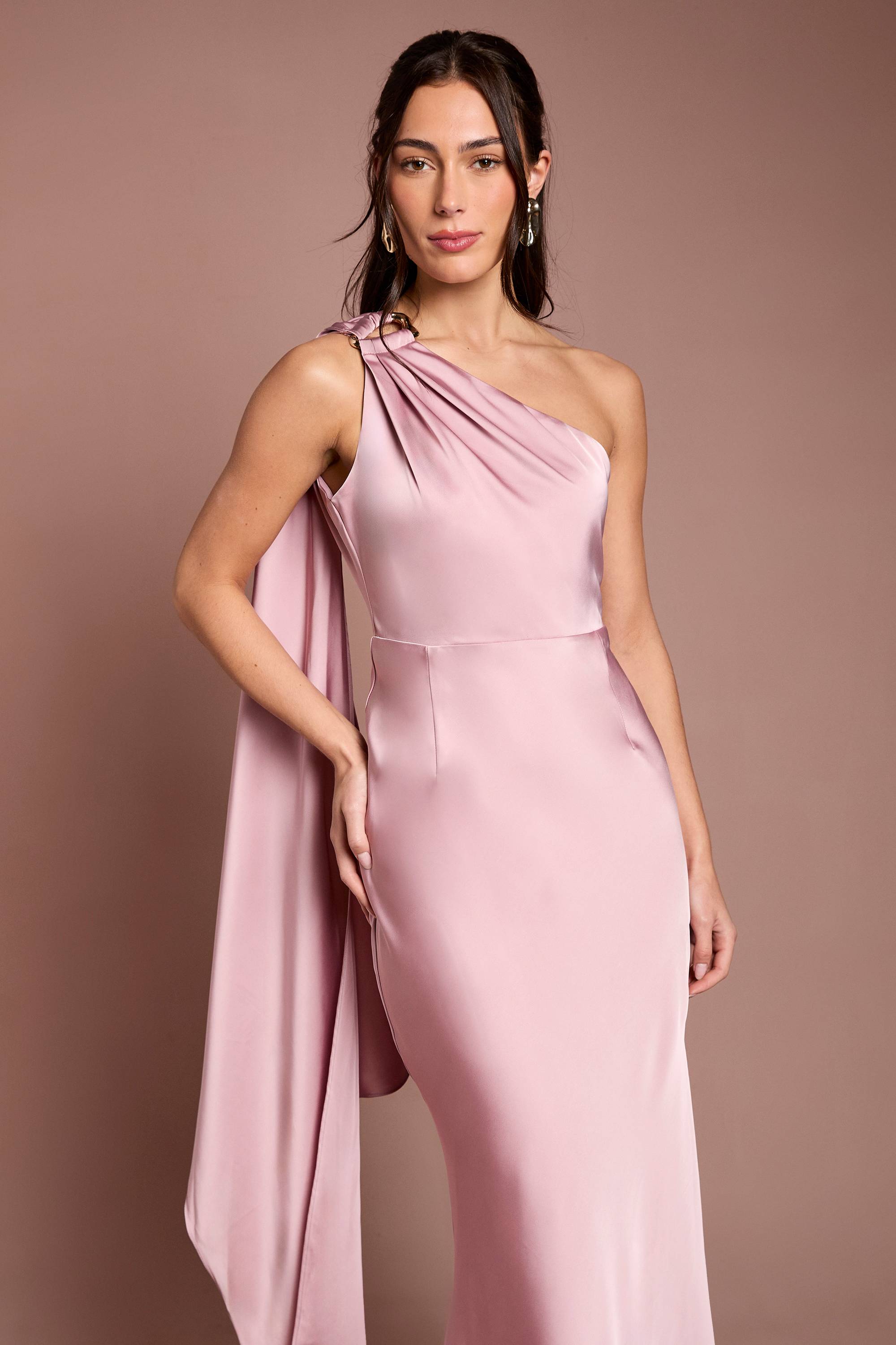 Coast Robe Longue de Demoiselle d'Honneur en Satin Asymétrique avec Finitions Dorées