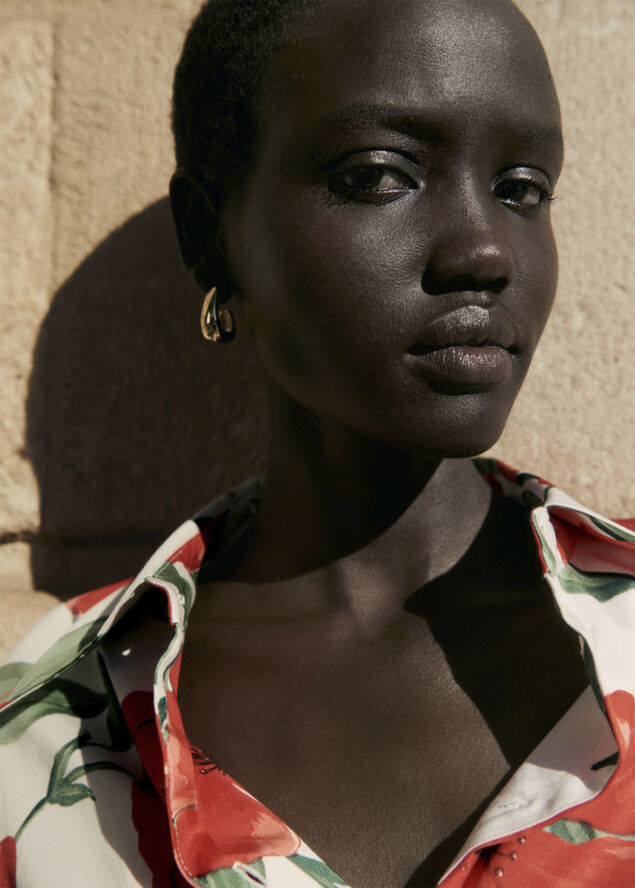 MANGO Oval hoop earrings Gold