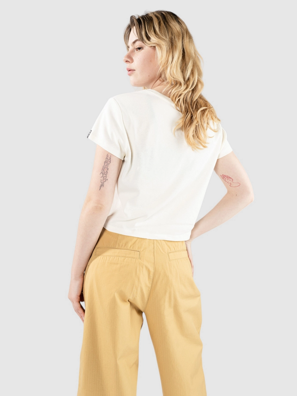 Salty Crew On Vacation T-Shirt bone