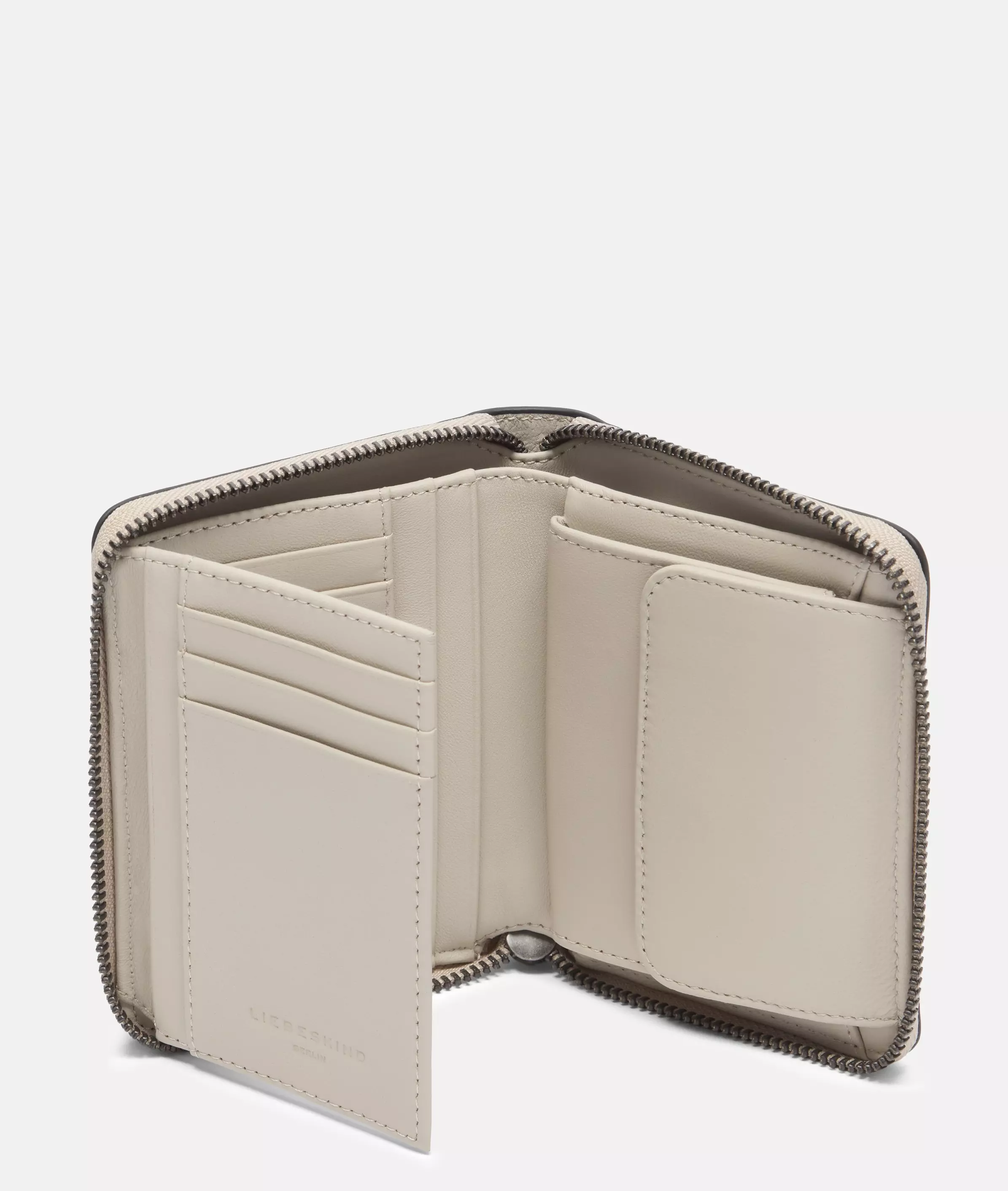 Wallet Spacious leather wallet