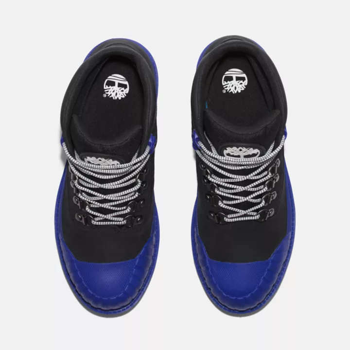 Bota de caminhada Timberland Heritage impermeável com biqueira de borracha para mulheres, na cor preta/azul.