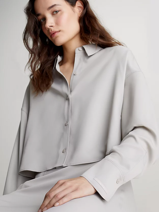 Camisa curta de crepe