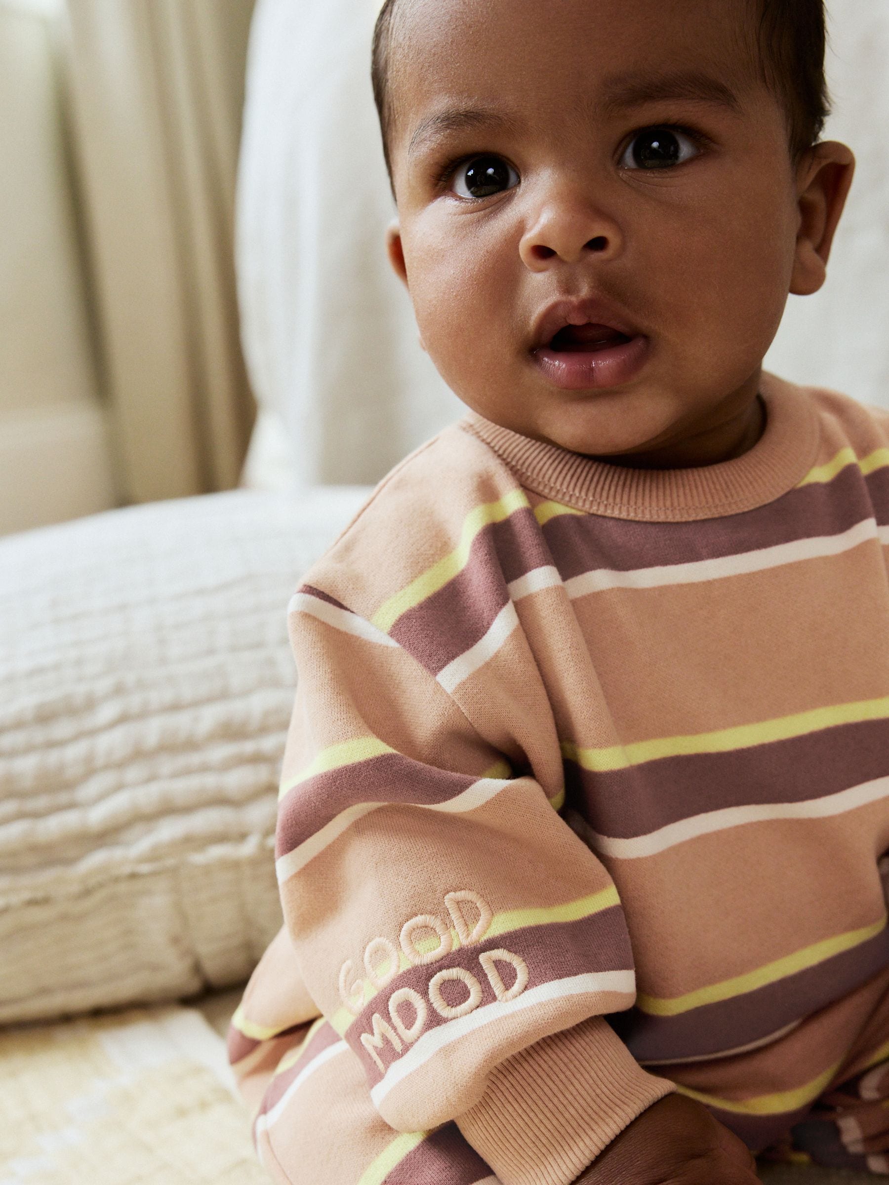 Roestbruin gestreept - Baby joggingromper (0mnd-3jr)