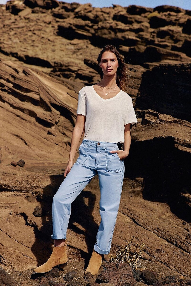 LA PETITE ETOILE<br>Calça jeans lavada com pedra MARISOL