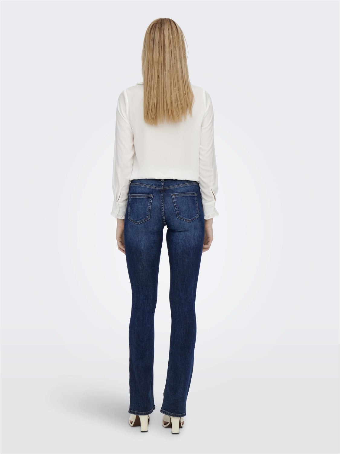 ONLBLUSH Mittlere Taille Ausgestellt Jeans Dark Blue Denim