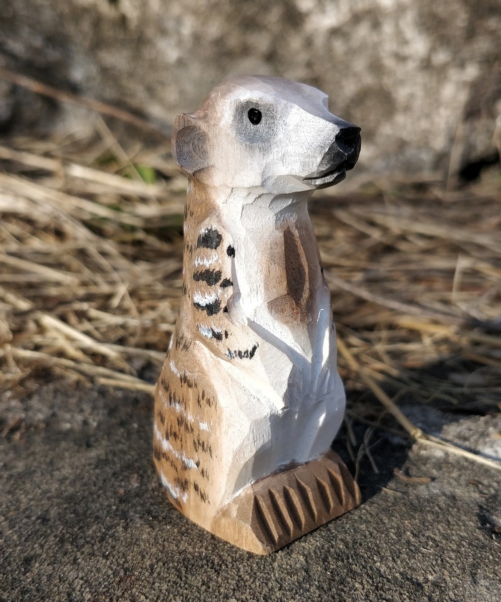 Figurine suricate