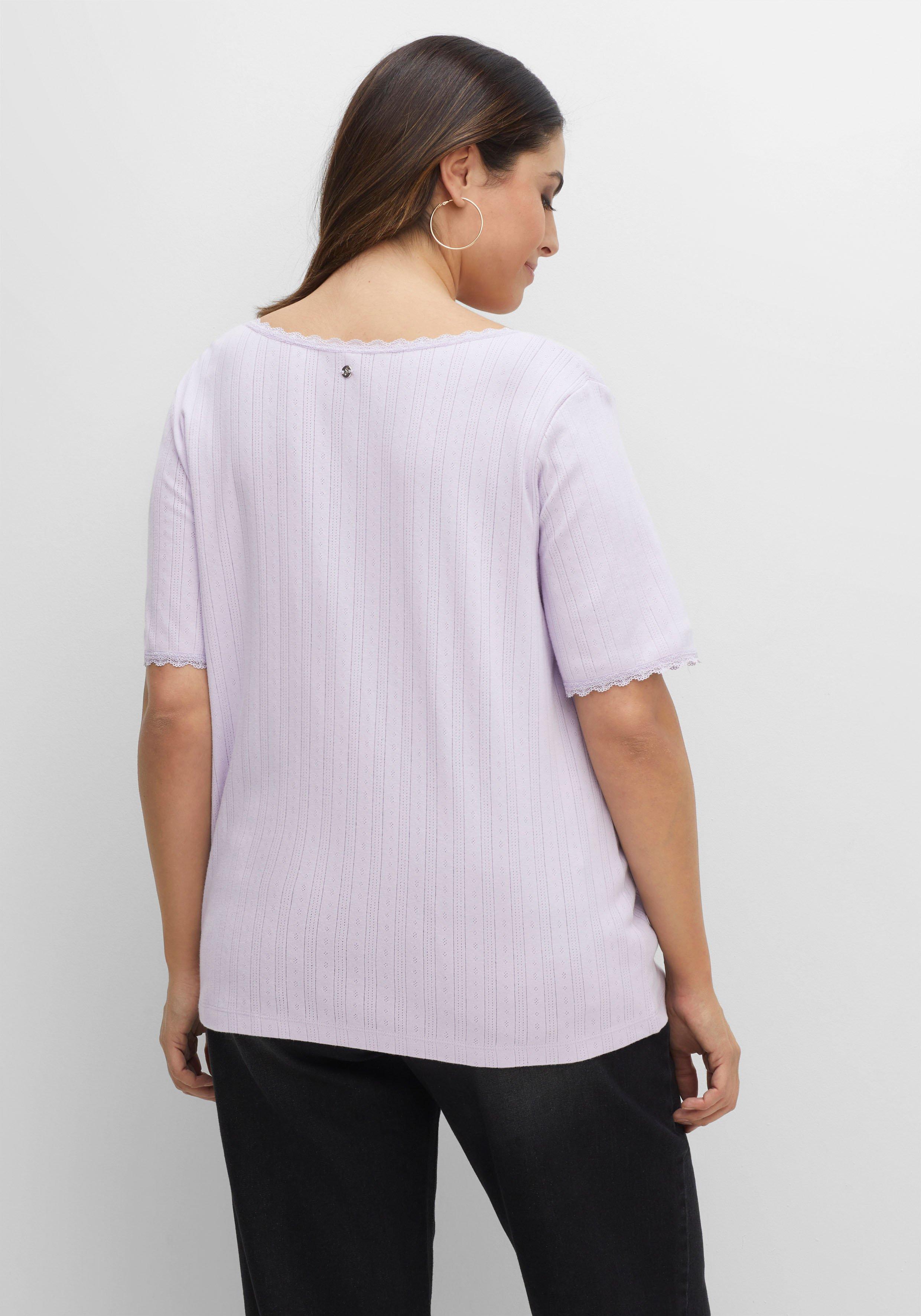 Shirt mit Lochmuster und Spitze