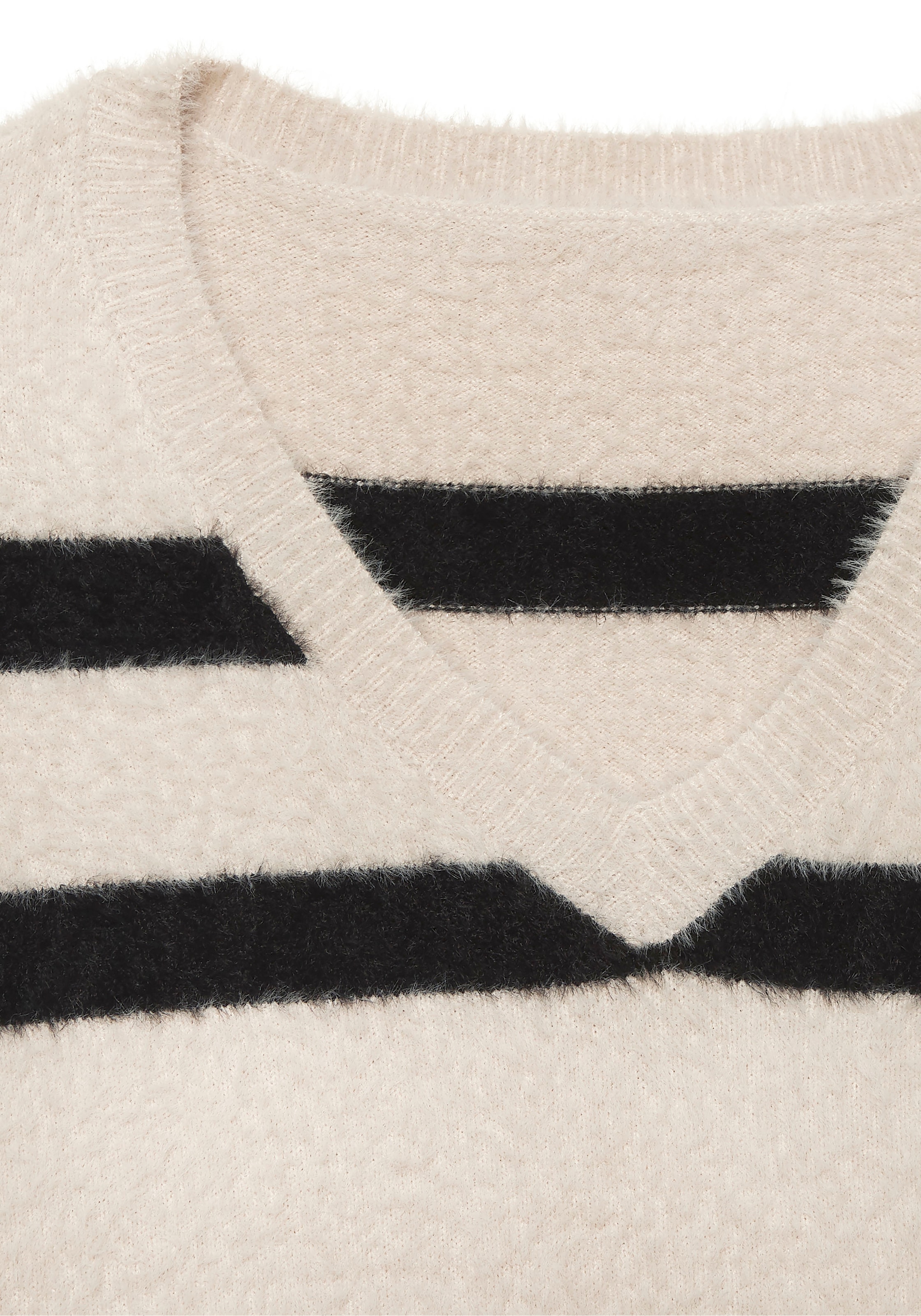 LASCANA Streifenpullover »Amira«, aus kuschelweichem Strick, V-Ausschnitt, Streifenoptik, modisch