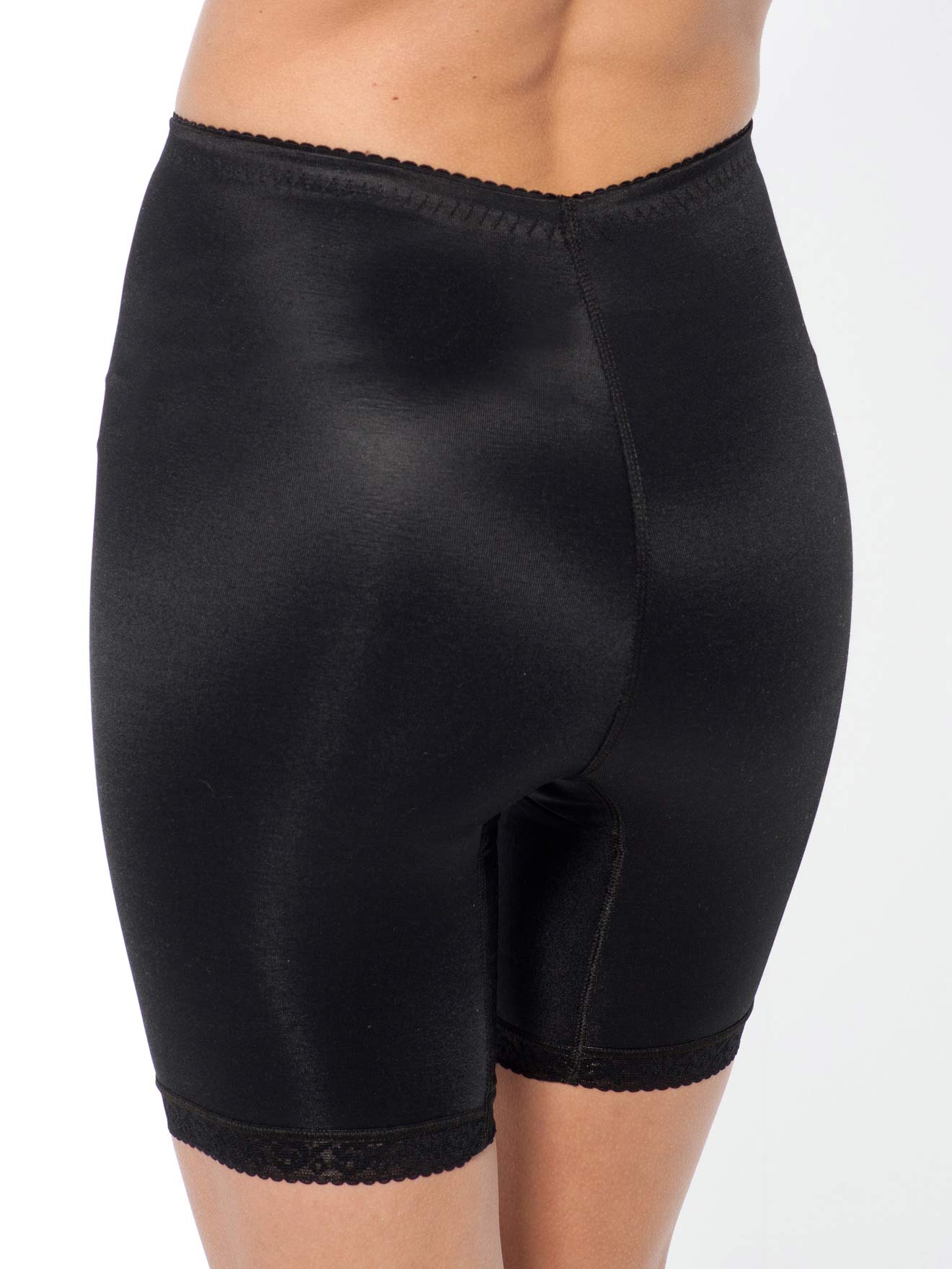 Panty à plastron ventral gainant