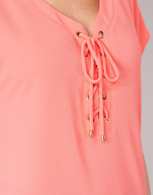 Betty London - GREM - Corail