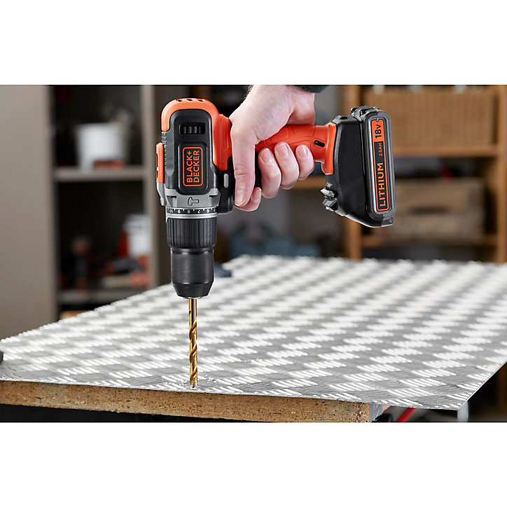 Perceuse visseuse à percussion sans fil Black+Decker Power Connect BCD003ME2K 18V - 2x2.5Ah