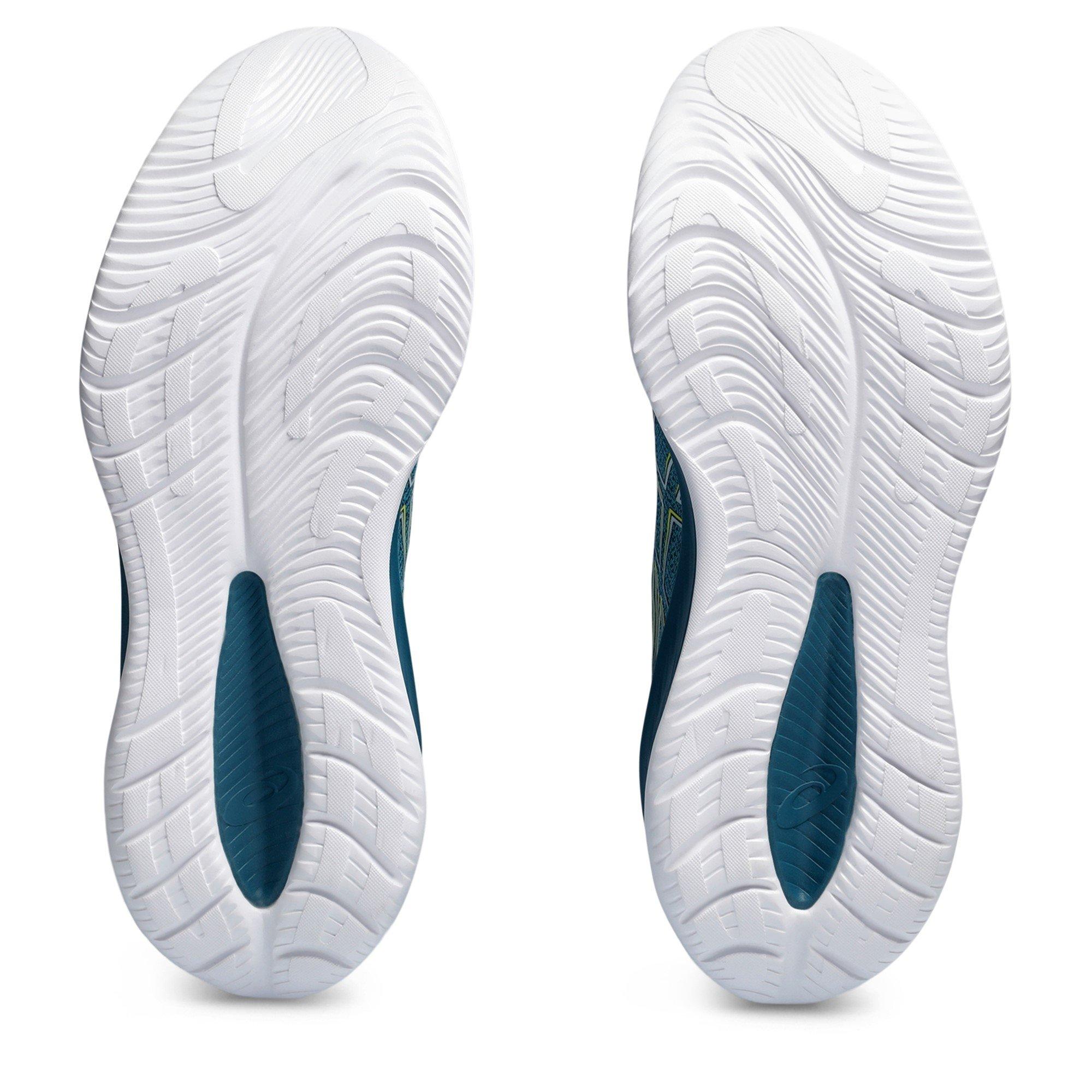 Asics Gel Cumulus 26 Running Trainers Mens