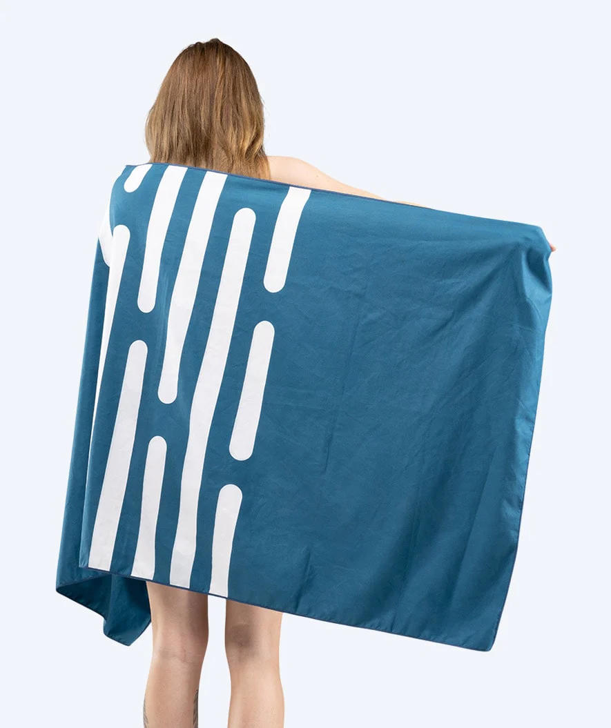 Watery microfiber håndklæde (160 x 80 cm) - Eco Nebraska - Blå