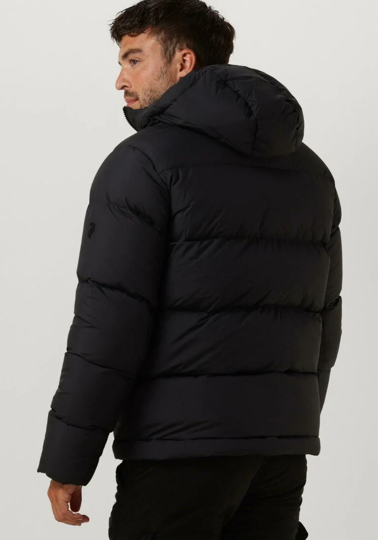 PEAK PERFORMANCE zwarte peak performance gewatteerde jas rivel jacket