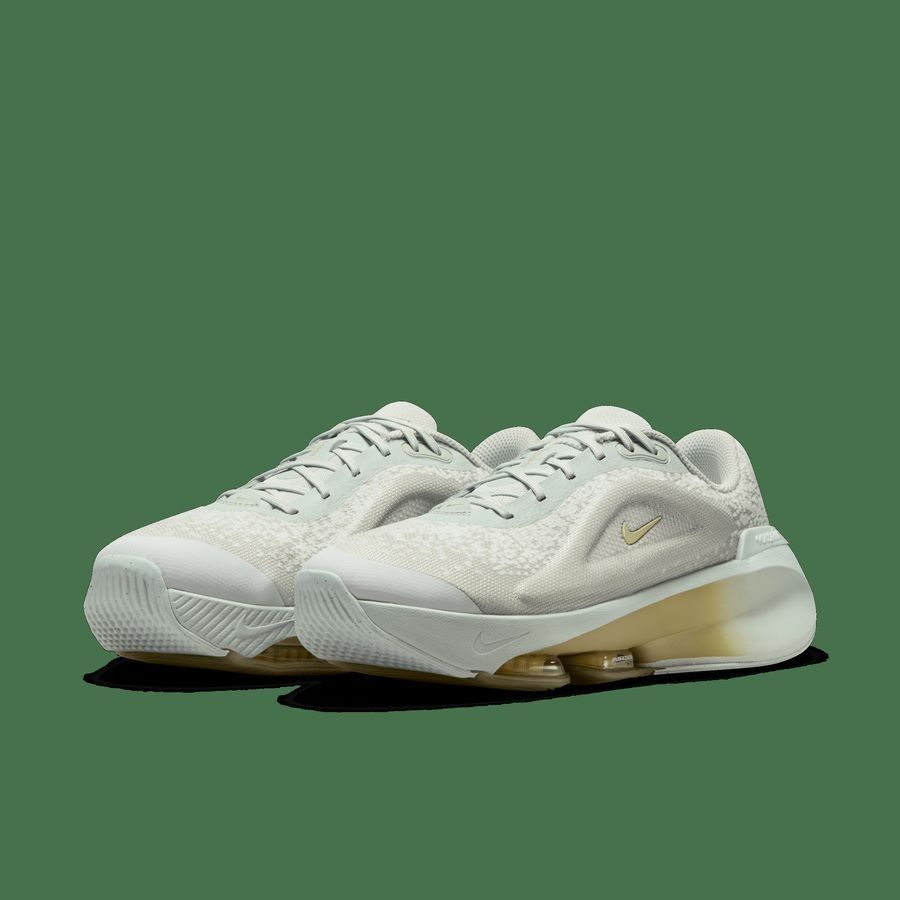 Nike Versair