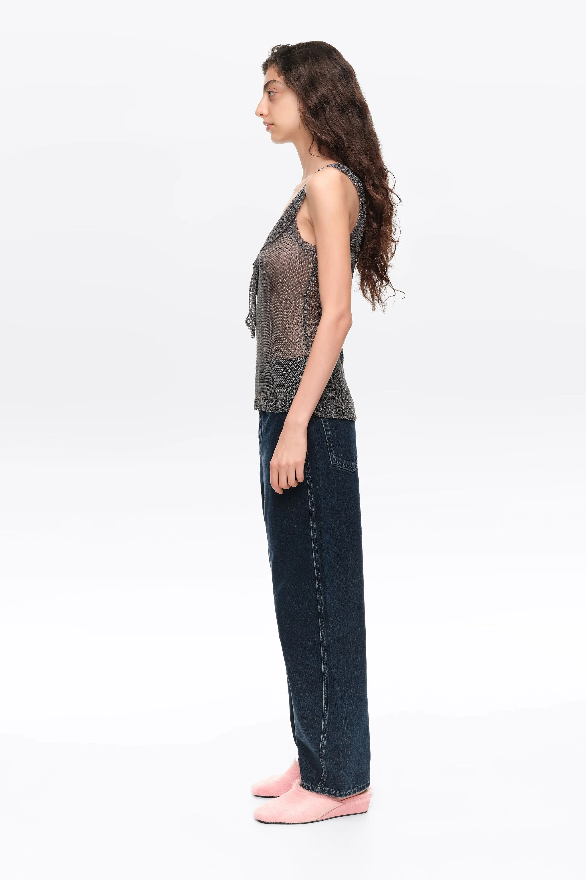 BARREL - Calça jeans azul-escura com cinco bolsos e pernas torneadas.