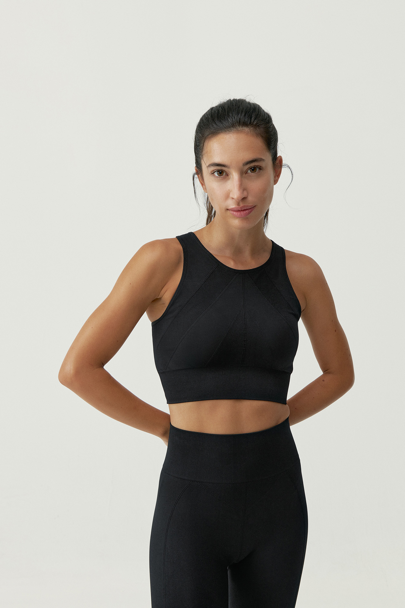 Top Keila Black