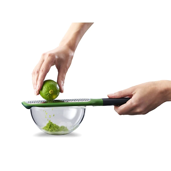 Râpe GripGrater à lame fine en inox vert Joseph Joseph