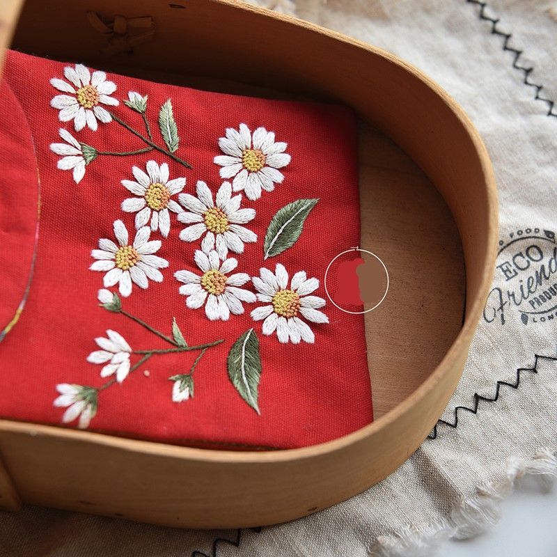 Embroidery Kingdom - DIY-borduurpakket met bloemen / frame