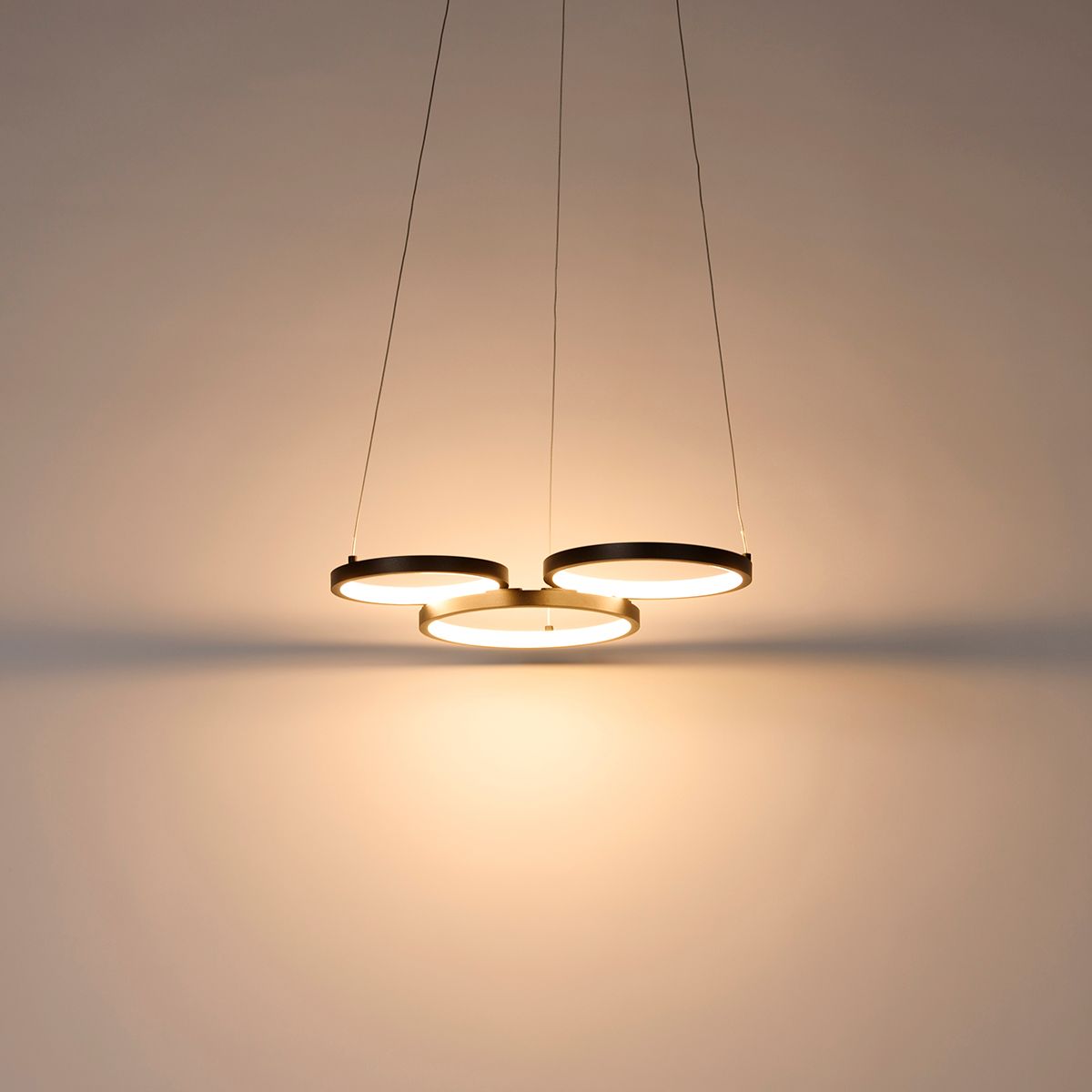 Hanglamp zwart incl. LED 3-staps dimbaar 3-lichts - Rondas