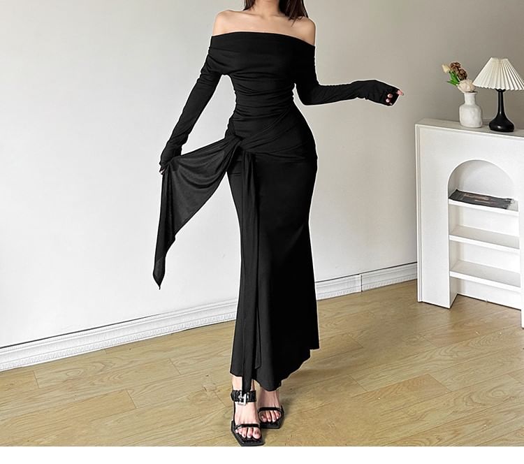 Autuna - Lange mouw off-shoulder maxi-zeemeerminjurk met strikceintuur en split