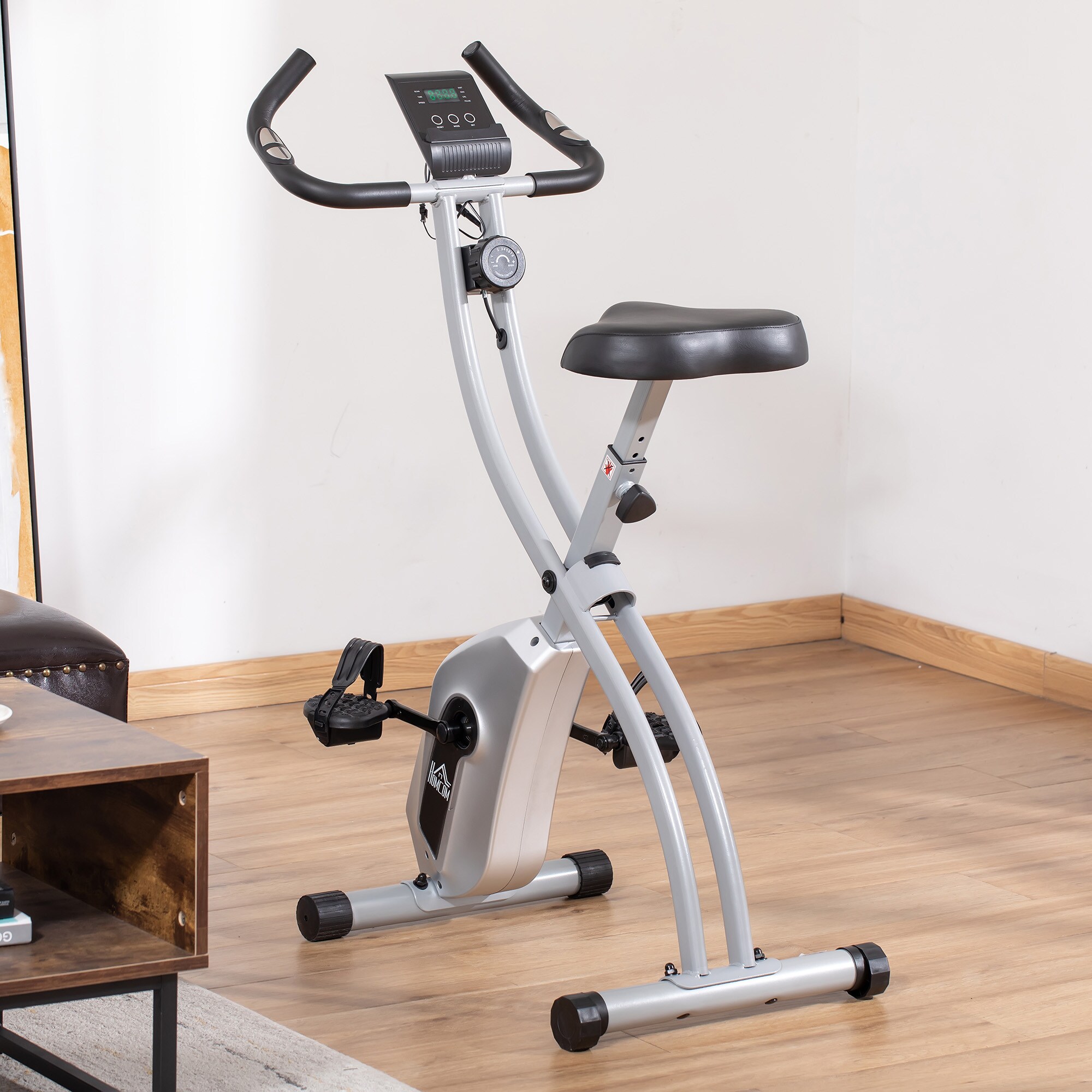 HOMCOM Heimtrainer mit 8 Wiederstandsstufen 86L x 47B x 112H cm