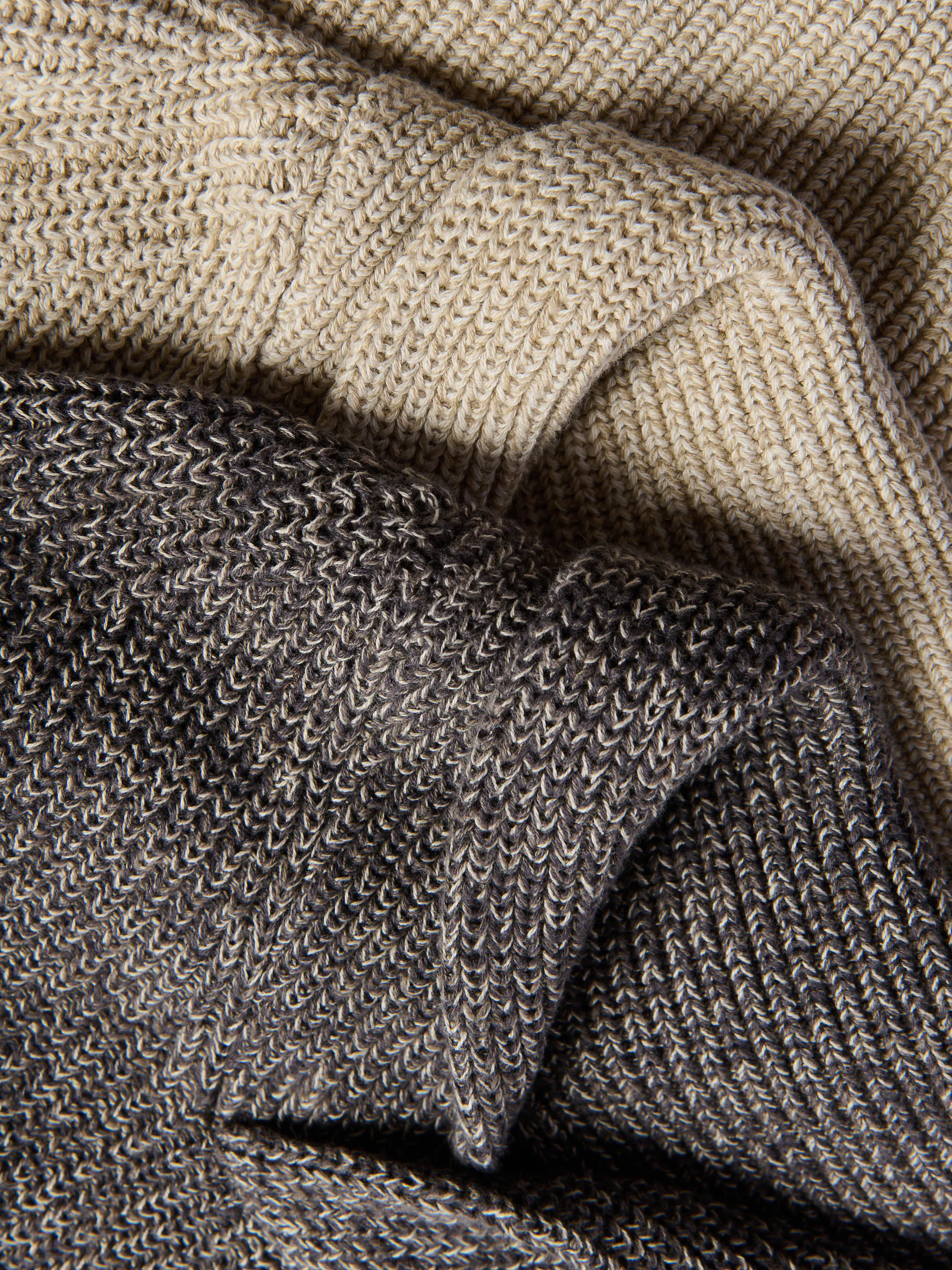 Pullover mit V-Ausschnitt