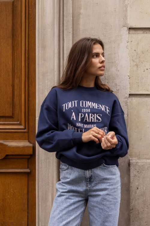 Donkerblauwe sweater 