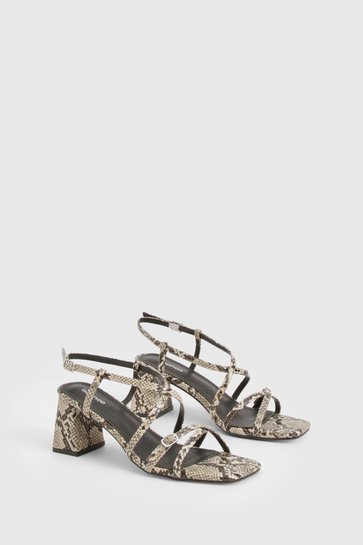 boohoo Escarpins à talon bas synthétique avec détail de boucle et lanières